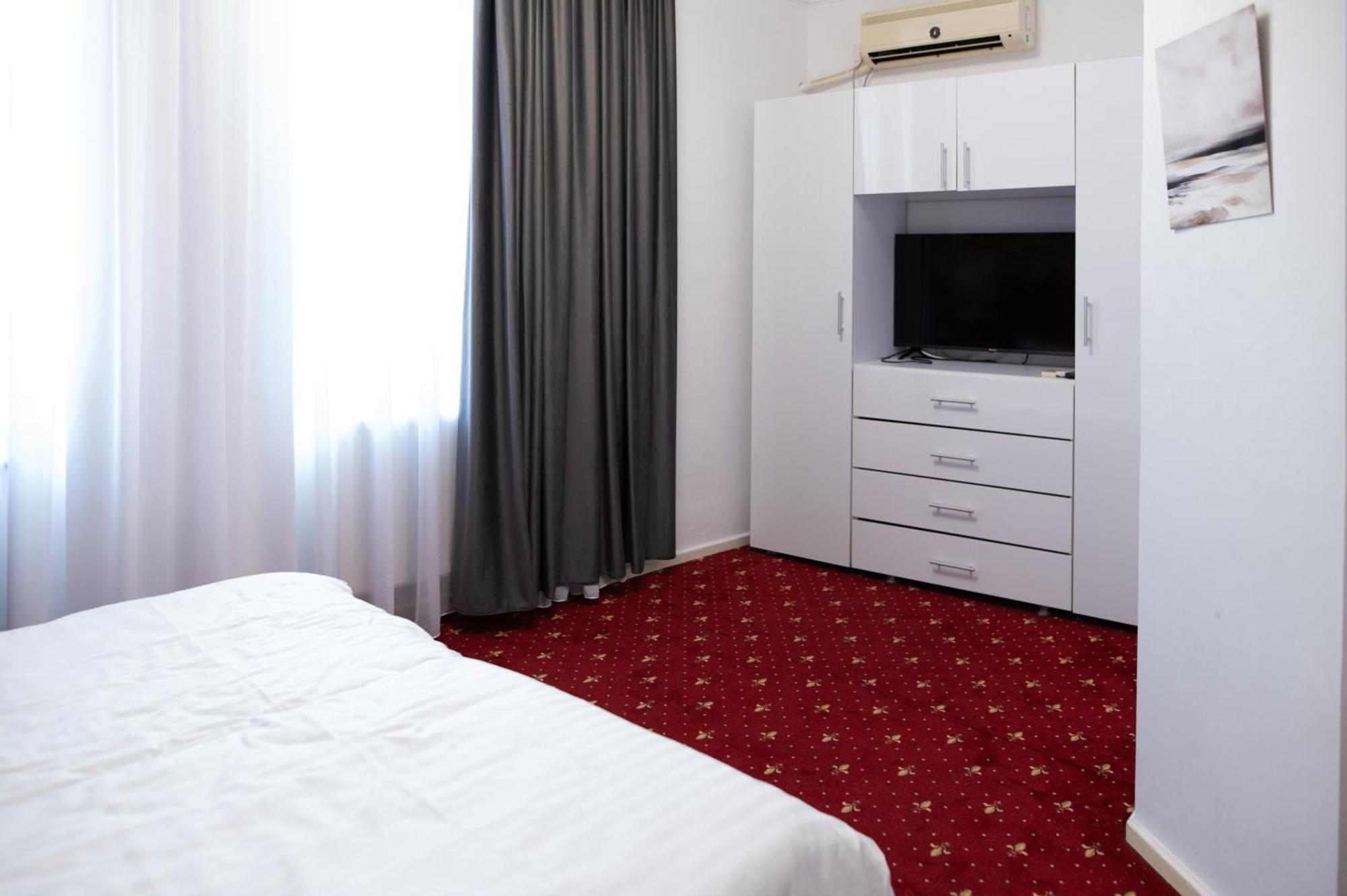 Moise House - Kosher Aparthotel Букурещ Екстериор снимка
